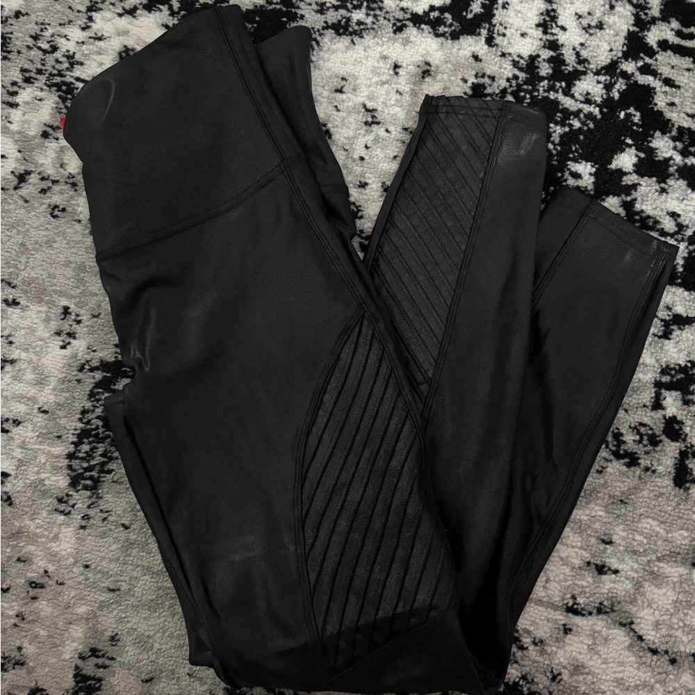 SPANX Jet Black Ribbed Leggings